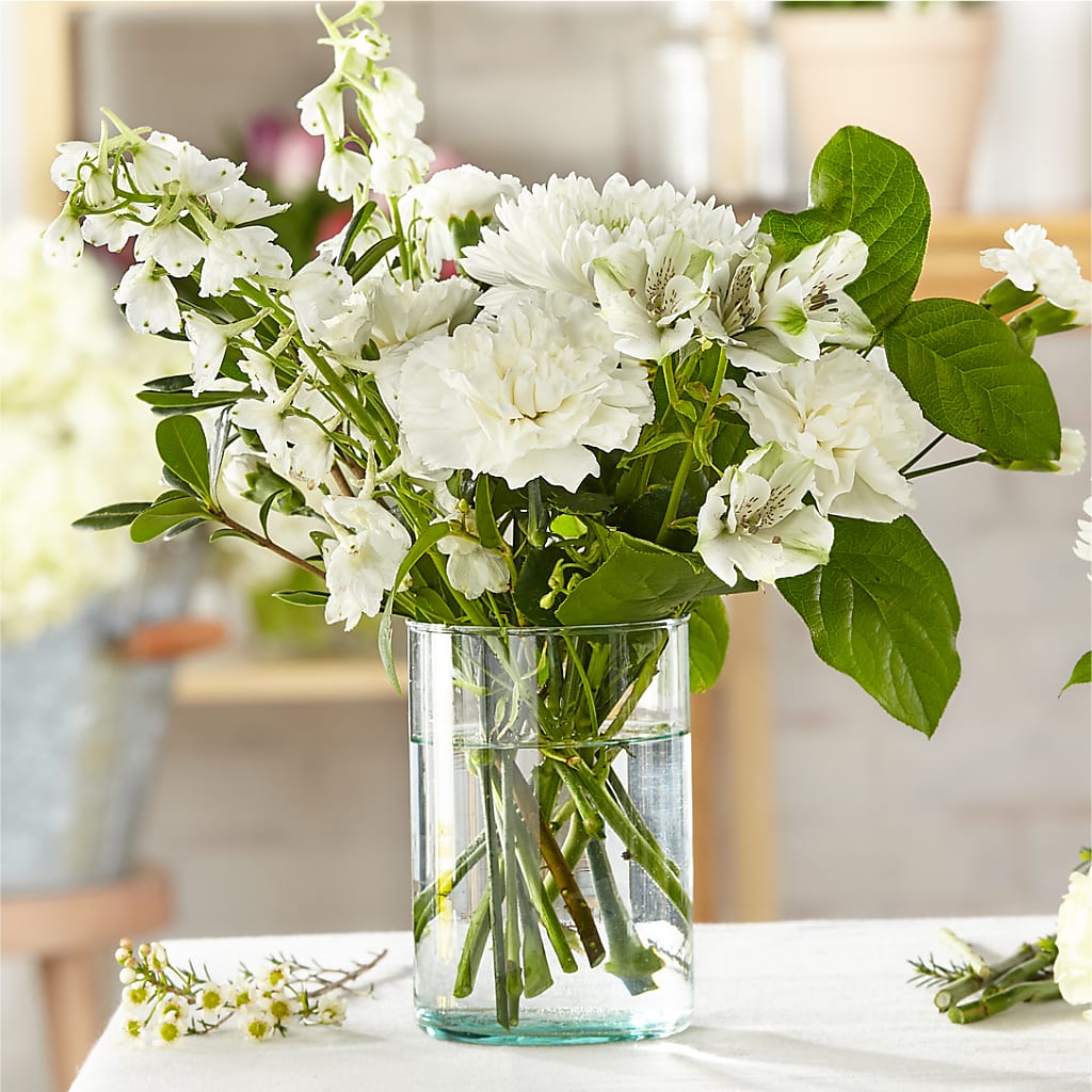Classic Ivory – A Florist Original – Qfc, Seattle WA