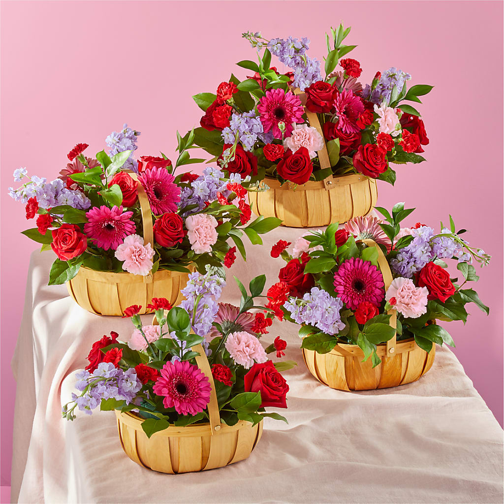 Pink Picnic Basket –  Qfc, Seattle WA