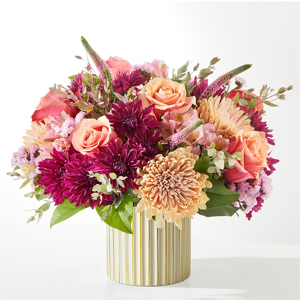 Berry Cobbler Bouquet with Ivory Vase –  Qfc, Seattle WA