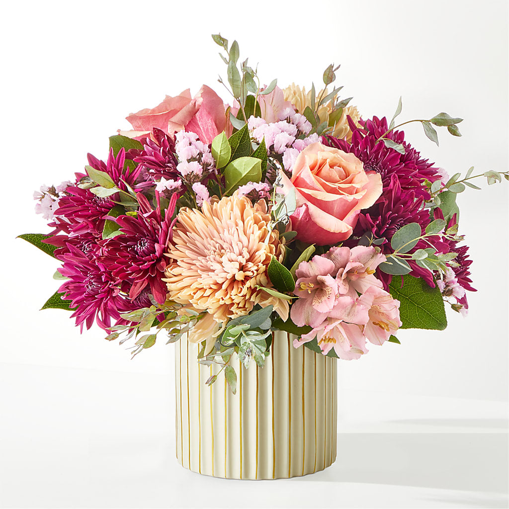 Berry Cobbler Bouquet with Ivory Vase –  Qfc, Seattle WA